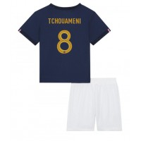 Otroški Nogometni dresi Francija Aurelien Tchouameni #8 Domači SP 2022 Kratek Rokav (+ Kratke hlače)